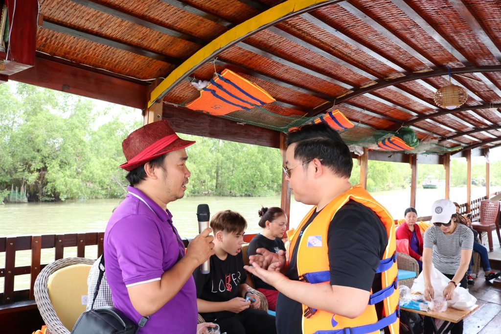 Ca sĩ Quang Lê rất thích trải nghiệm Du lịch C2T - Bến Tre